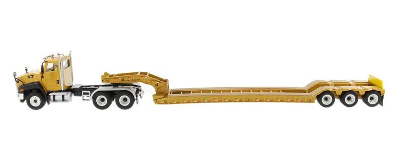 Miniatura Colecionável - Caminhão CAT CT660 com Reboque XL120 - Escala 1:50